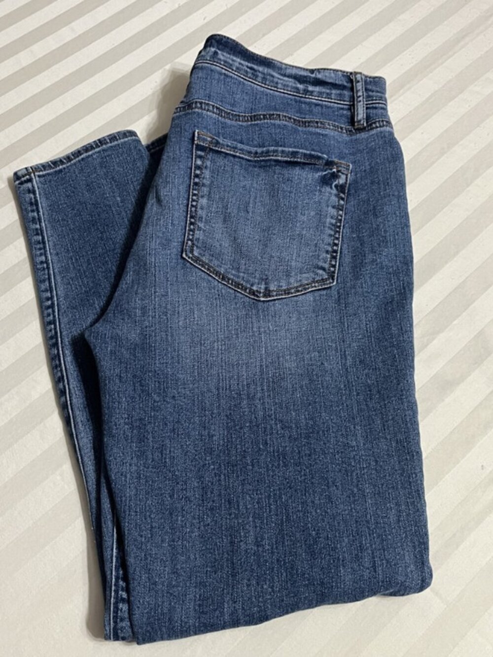 Ann Taylor Loft Women’s Size 29 (8) Blue Modern High Waist Skinny Ankle Jeans